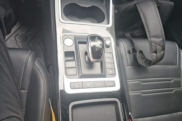 Used BYD Qin New Energy 2019 High-Range Deluxe Model Gear Lever