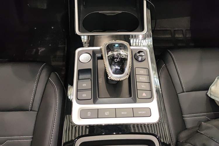 Used BYD Qin New Energy 2019 High-Range Luxury Model Gear Lever