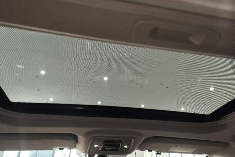 Used BYD Qin New Energy 2019 High-Range Luxury Model Headliner