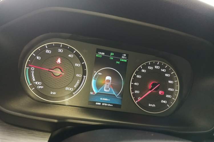 Used BYD Qin New Energy 2019 High-Range Luxury Model Instrument Cluster