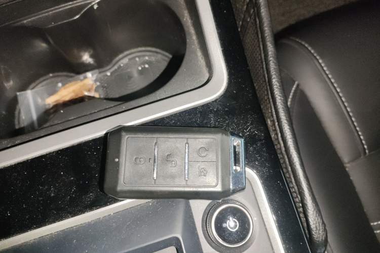 Used BYD Qin New Energy 2019 High-Range Luxury Model Interior 1