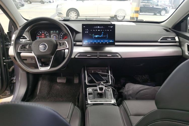 Used BYD Qin New Energy 2019 High-Range Deluxe Model Interior 2