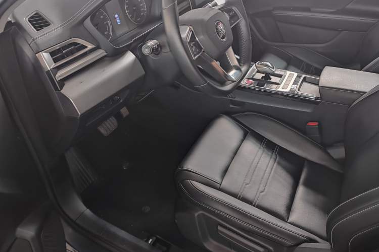 Used BYD Qin New Energy 2019 High-Range Luxury Model Interior 2