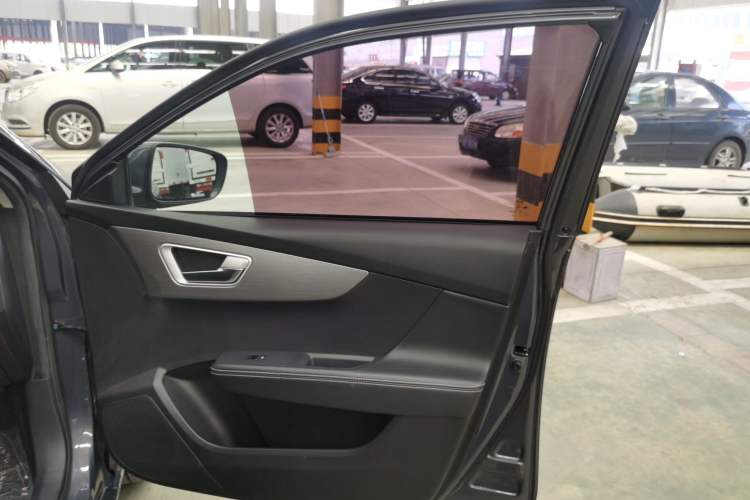 Used BYD Qin New Energy 2019 High-Range Deluxe Model Interior 5