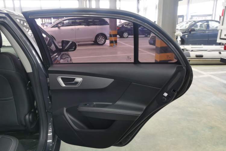 Used BYD Qin New Energy 2019 High-Range Deluxe Model Interior 6