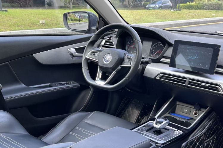 Used BYD Qin New Energy 2019 High-Range Luxury Model Interior 7