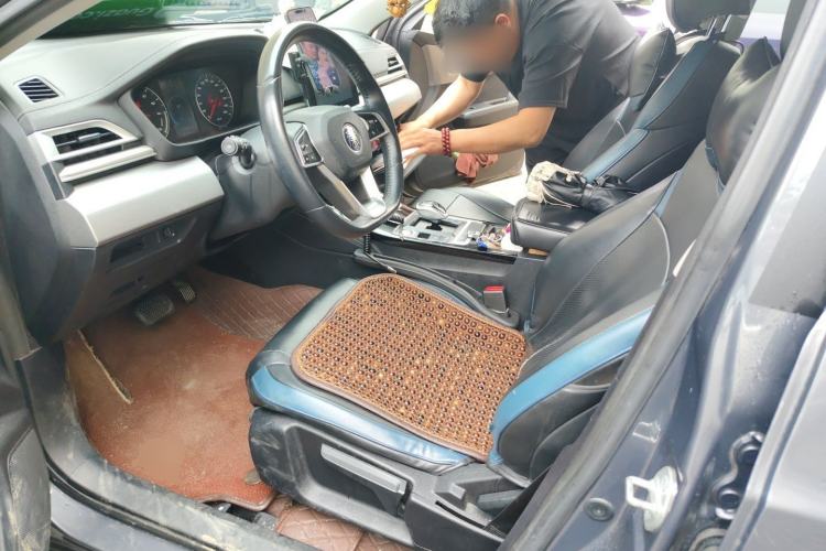 Used BYD Qin New Energy 2019 High-Range Luxury Model Left Front Seat