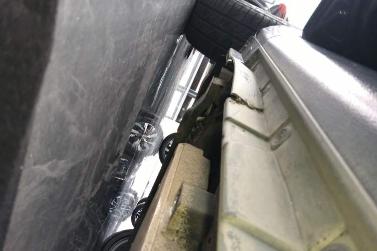Used BYD Qin New Energy 2019 High-Range Luxury Model Left Side Sill
