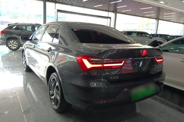 Used BYD Qin New Energy 2019 High-Range Luxury Model Rear Left 45 Deg