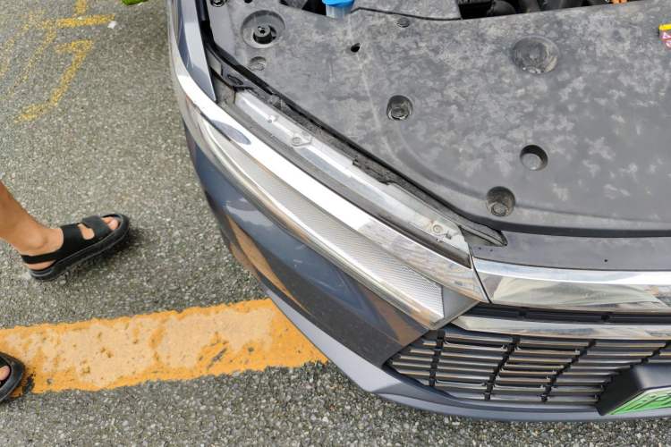 Used BYD Qin New Energy 2019 High-Range Luxury Model Right Front Headlight