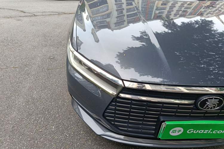 Used BYD Qin New Energy 2019 High-Range Luxury Model Right Front Headlight
