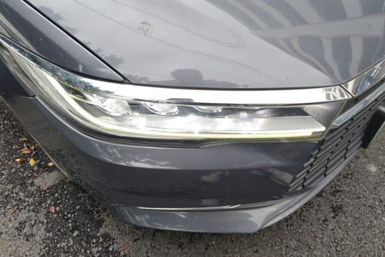 Used BYD Qin New Energy 2019 High-Range Luxury Model Right Front Headlight