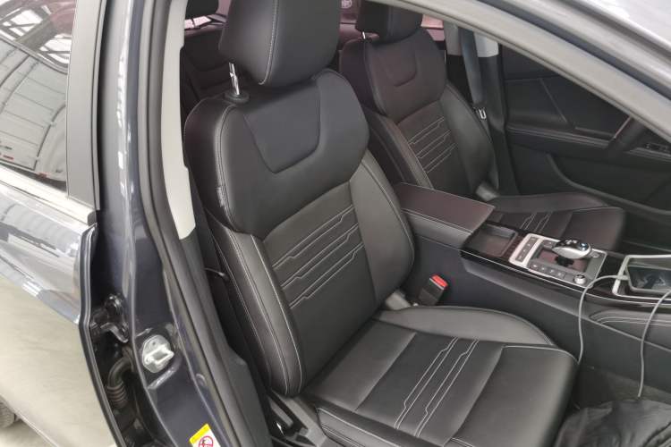 Used BYD Qin New Energy 2019 High-Range Deluxe Model Right Front Seat