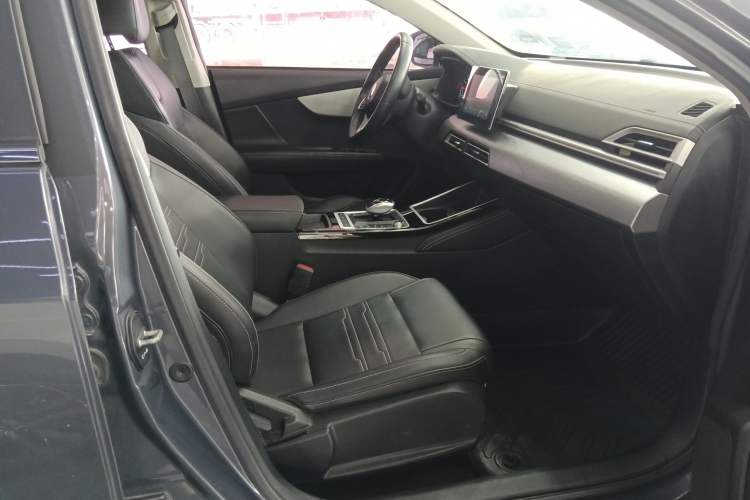 Used BYD Qin New Energy 2019 High-Range Luxury Model Right Front Seat
