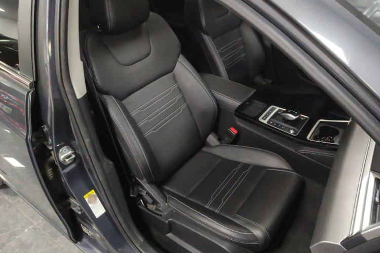 Used BYD Qin New Energy 2019 High-Range Deluxe Model Right Front Seat