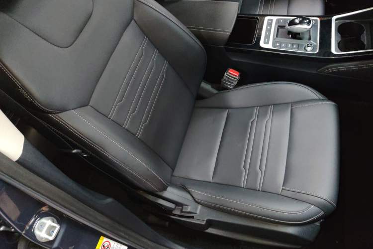 Used BYD Qin New Energy 2019 High-Range Deluxe Model Right Front Seat
