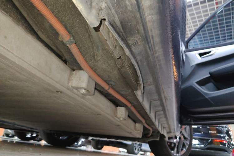 Used BYD Qin New Energy 2019 High-Range Deluxe Model Right Side Sill
