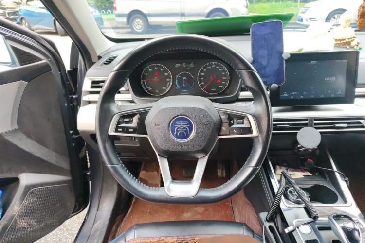 Used BYD Qin New Energy 2019 High-Range Luxury Model Steering Wheel