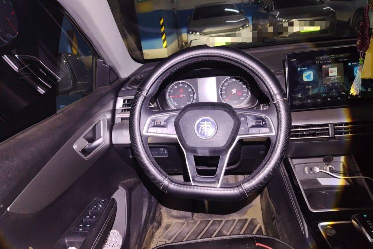 Used BYD Qin New Energy 2019 High-Range Deluxe Model Steering Wheel