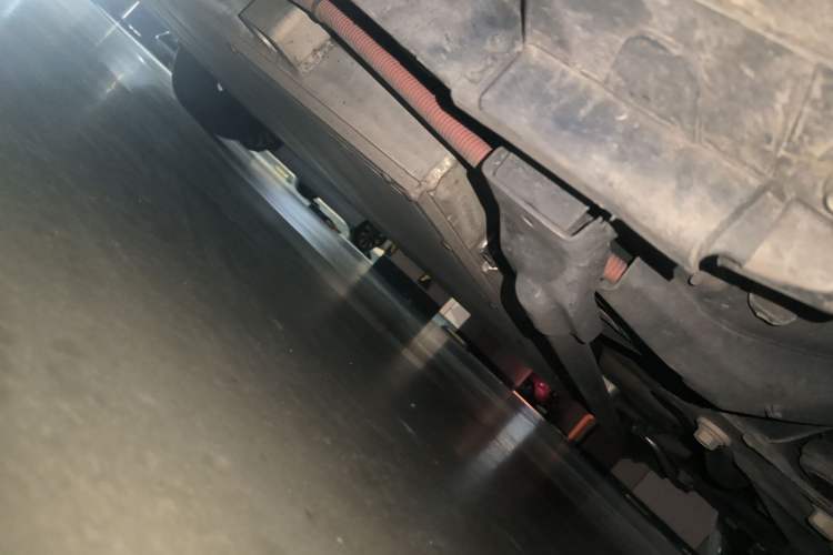 Used BYD Qin New Energy 2019 High-Range Deluxe Model Chassis Front Right