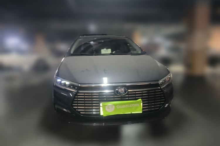 Used BYD Qin New Energy 2019 High-Range Deluxe Model Front