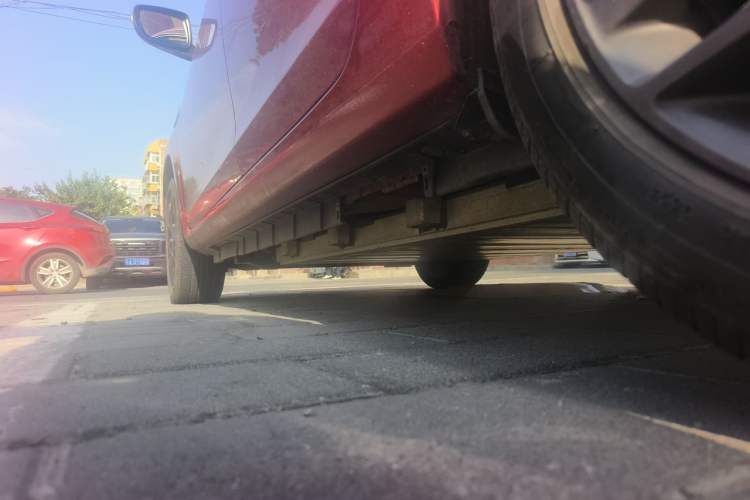 Used BYD Qin New Energy 2019 High-Range Deluxe Model Chassis Rear Left