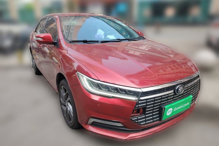 Used BYD Qin New Energy 2019 High-Range Deluxe Model Front Right 45 Deg
