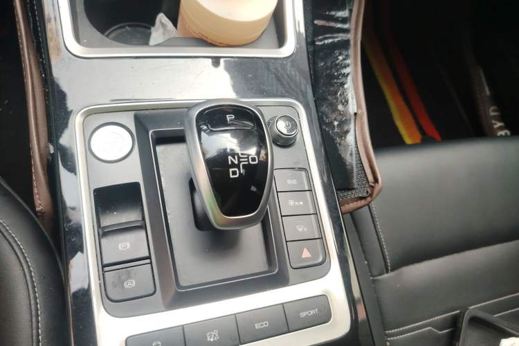 Used BYD Qin New Energy 2019 High-Range Deluxe Model Gear Lever