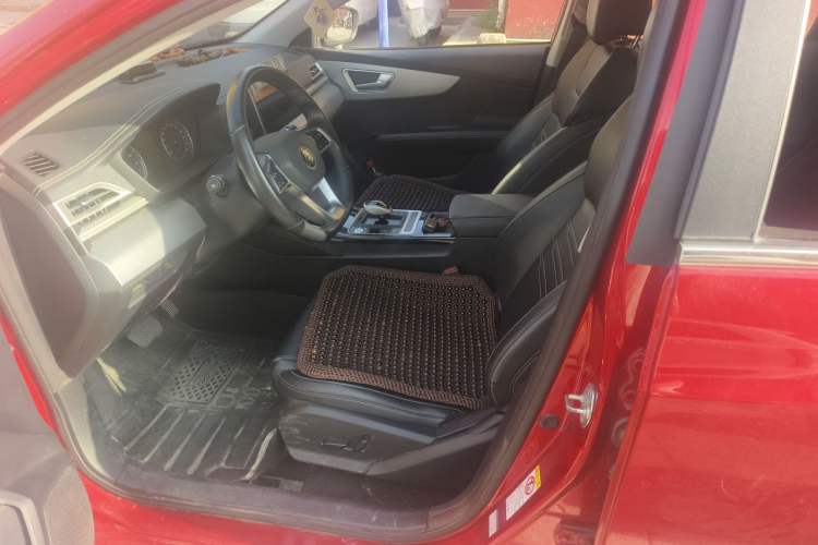 Used BYD Qin New Energy 2019 High-Range Deluxe Model Left Front Seat