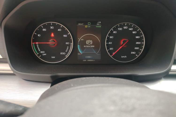 Used BYD Qin New Energy 2019 High-Range Deluxe Model Odometer Close Up