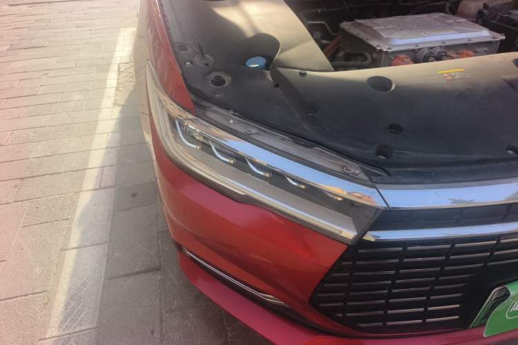 Used BYD Qin New Energy 2019 High-Range Deluxe Model Right Front Headlight