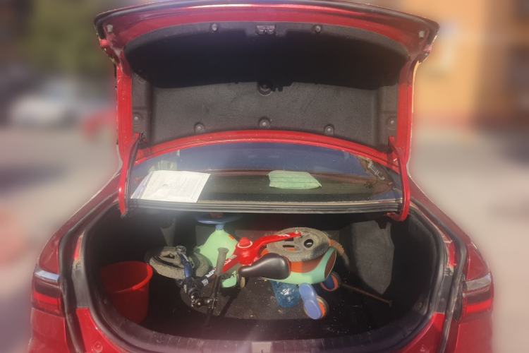 Used BYD Qin New Energy 2019 High-Range Deluxe Model Trunk
