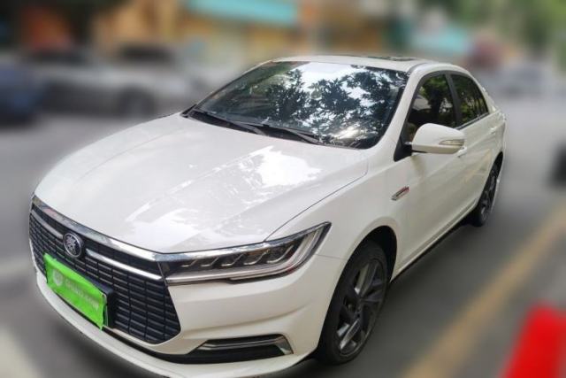 BYD Qin New Energy 2019 High-Range Deluxe Model d’occasion