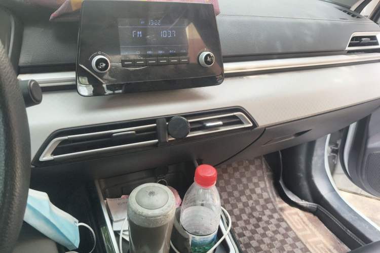 Used BYD Qin New Energy 2019 Standard Edition for Travel Audio And AC Panel