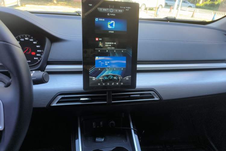 Used BYD Qin New Energy 2019 High-Range Deluxe Model Audio And AC Panel