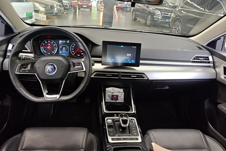 Used BYD Qin New Energy 2019 Travel Edition Center Console