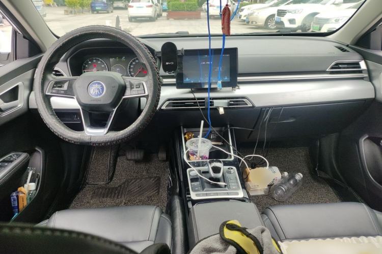 Used BYD Qin New Energy 2019 Travel Edition Center Console