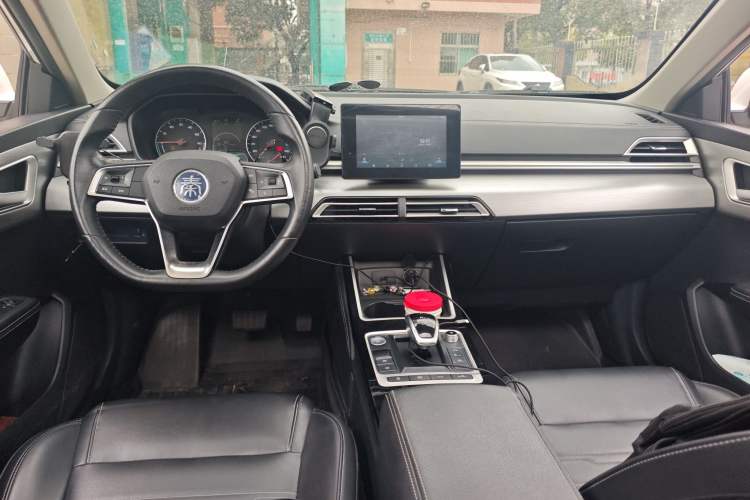Used BYD Qin New Energy 2019 Travel Edition Center Console