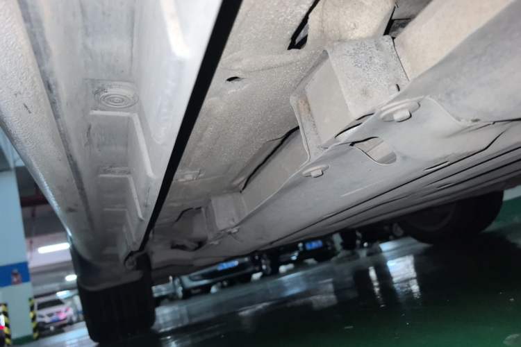 Used BYD Qin New Energy 2019 High-Range Luxury Model Chassis Front Left