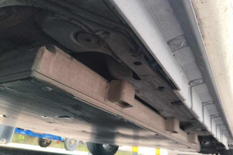 Used BYD Qin New Energy 2019 Travel Edition Chassis Front Left