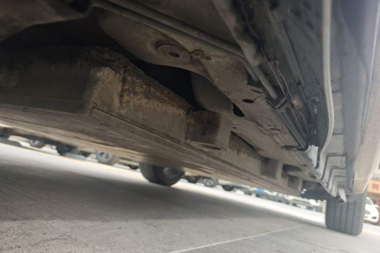 Used BYD Qin New Energy 2019 High-Range Luxury Model Chassis Front Left