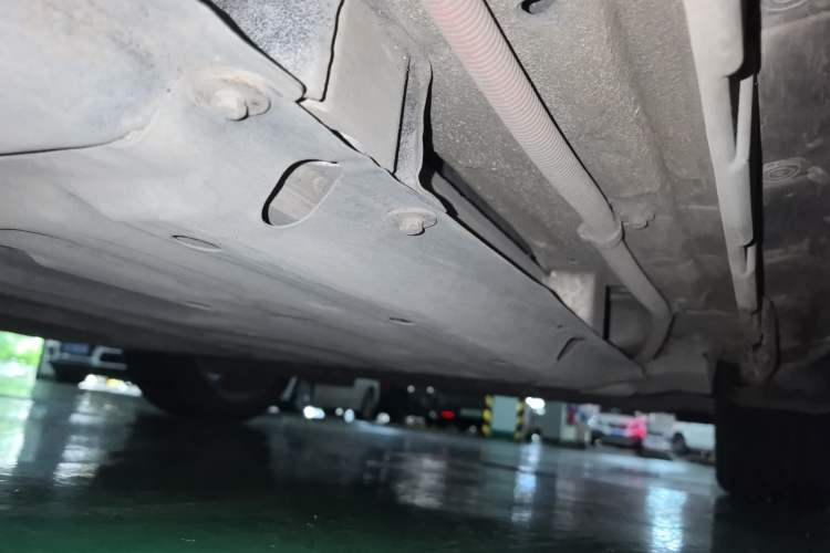 Used BYD Qin New Energy 2019 High-Range Luxury Model Chassis Front Right