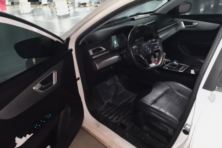 Used BYD Qin New Energy 2019 High-Range Luxury Model Driver Seat