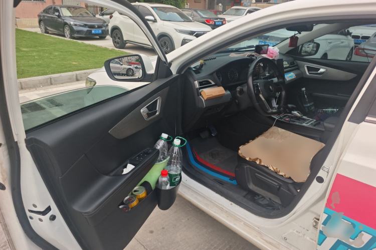 Used BYD Qin New Energy 2019 High-Range Luxury Model Driver Seat