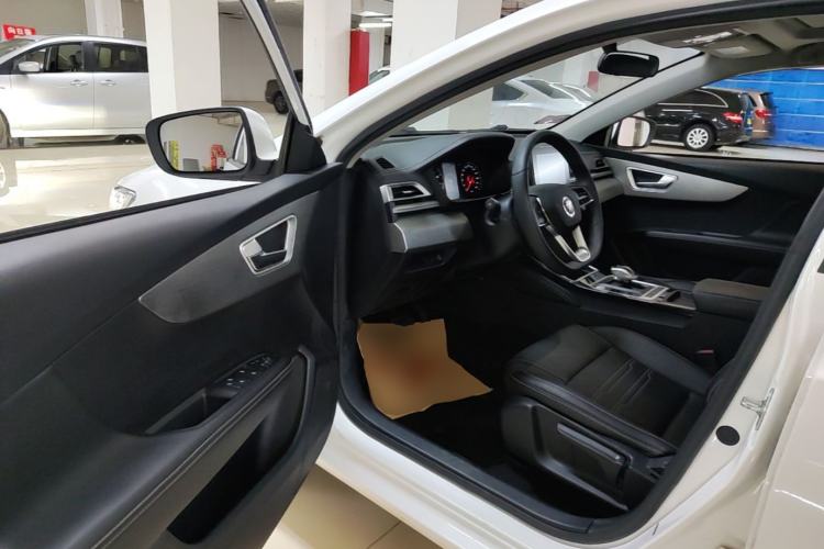 Used BYD Qin New Energy 2019 High-Range Luxury Model Driver Seat