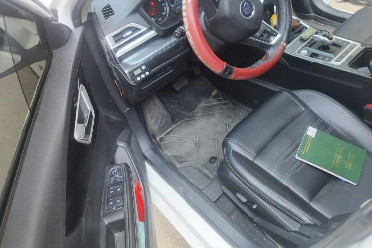 Used BYD Qin New Energy 2019 High-Range Deluxe Model Driver Seat