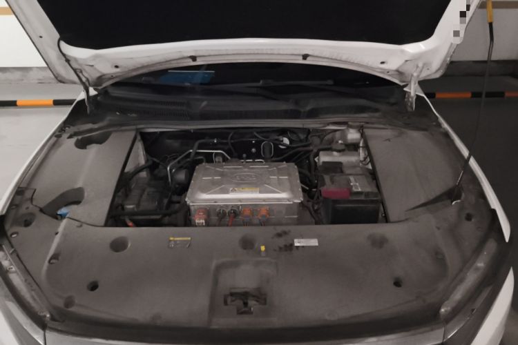 Used BYD Qin New Energy 2019 High-Range Luxury Model Engine Bay
