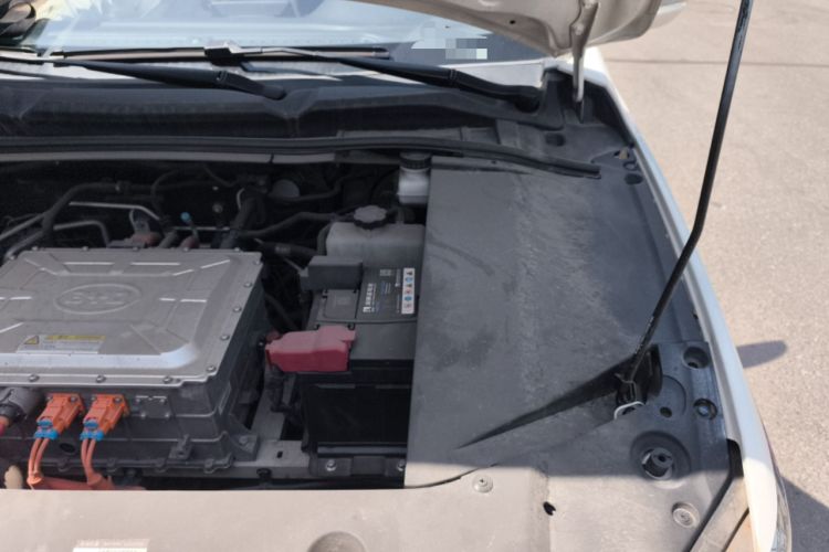 Used BYD Qin New Energy 2019 Standard Edition for Travel Engine Bay Left