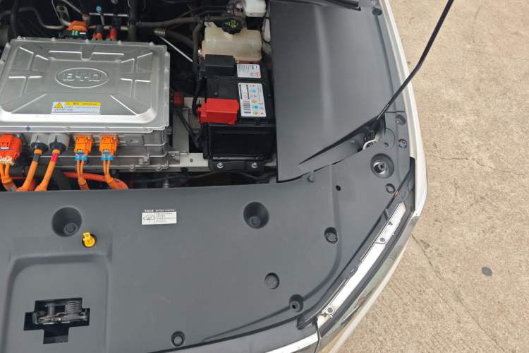 Used BYD Qin New Energy 2019 Travel Edition Engine Bay Left