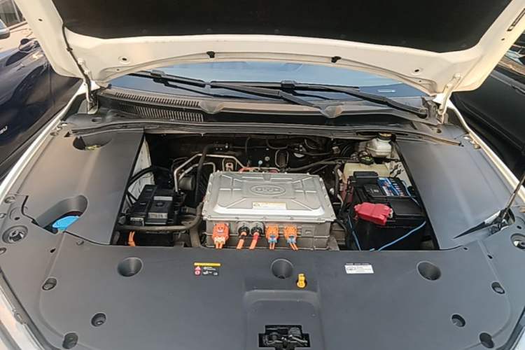 Used BYD Qin New Energy 2019 High-Range Luxury Model Engine Bay